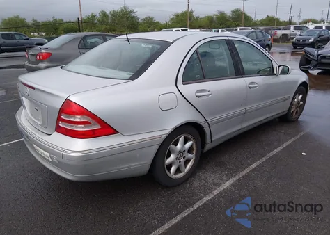 2003 Mercedes-Benz C 240 from USA, damaged, VIN WDBRF61J83A411899